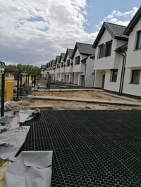 EKOGRID Zatravňovací dlaždice 60x40x4 cm Rojaplast (foto 8)